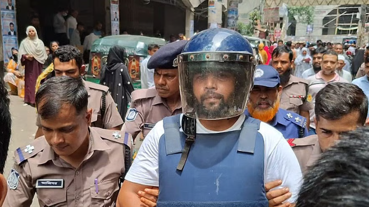 কারাগারে থেকে কীভাবে গাড়ি পোড়ান সাবেক মেজর সাদিক, ব্যাখ্যা চায় আদালত